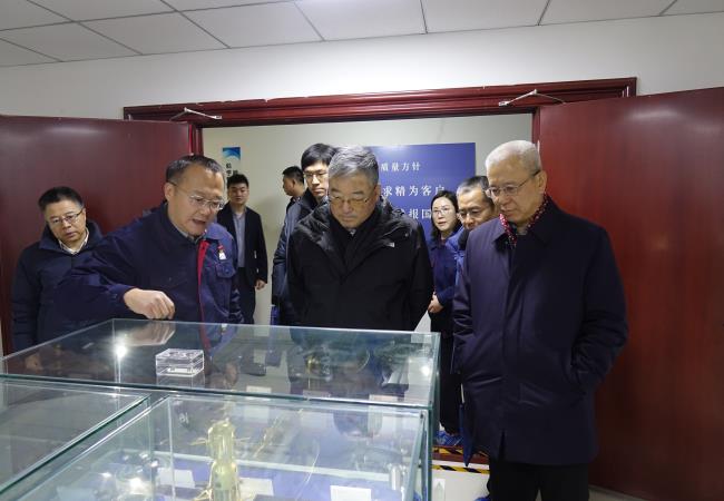 國機(jī)集團(tuán)黨委書記、董事長(zhǎng)張曉侖到軸研所調(diào)研